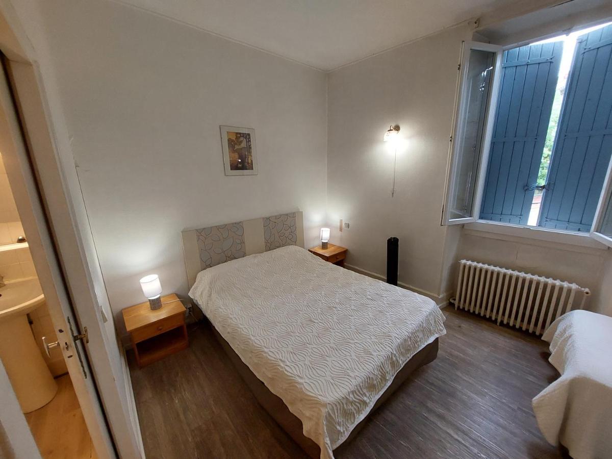 Hotel Logis - Le Boulevard