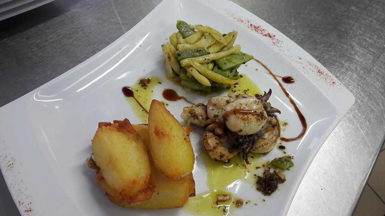 Hotel Logis - Le Boulevard Mazamet